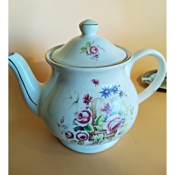 Sadler England Bone China 4 Cup Tea Pot Rose Basket Bouquet 1950's - Picture 2 of 12
